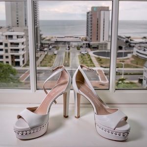 Stuart Weitzman Platform Pearl Heel!!!